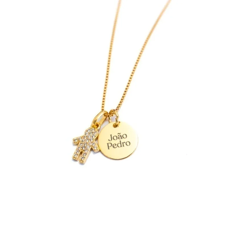 Colar com nome do filho banhado a ouro 18k, medalha 10 mm e pingente com zircônias - Menino - Imagem 1